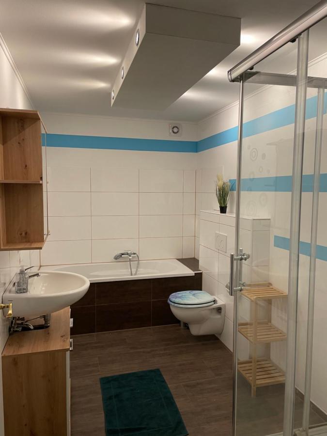 Sky Night Loft Apartment Duren Luaran gambar